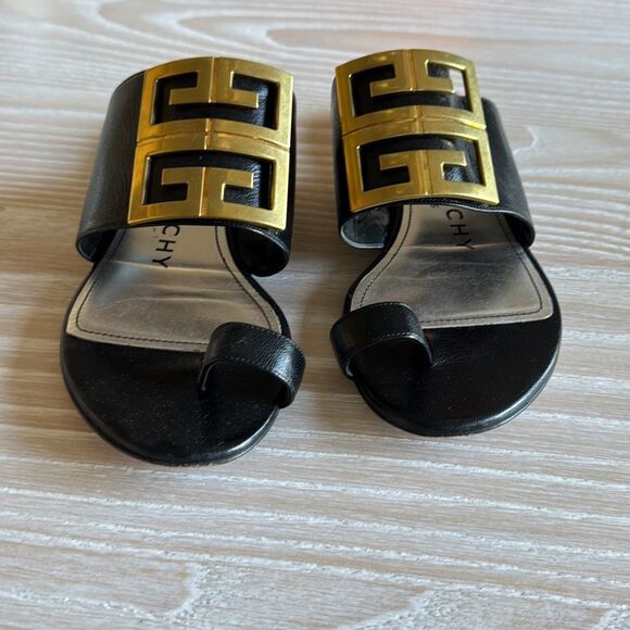 Givenchy Goatskin 4G Flat Toe Ring size 37 - Picture 6 of 11